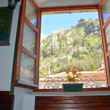 Montenegro Backpackers Home Kotor Extérieur photo