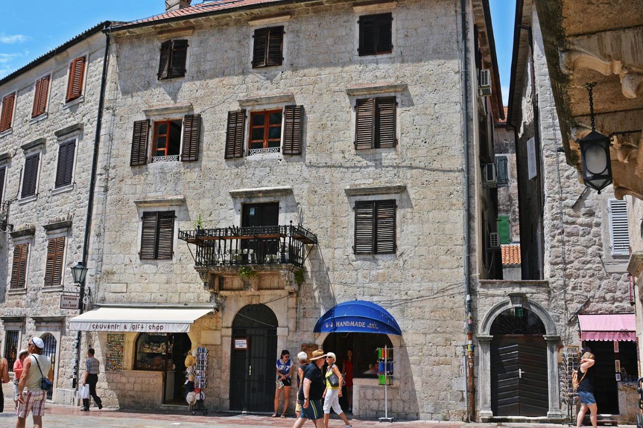 Montenegro Backpackers Home Kotor Extérieur photo