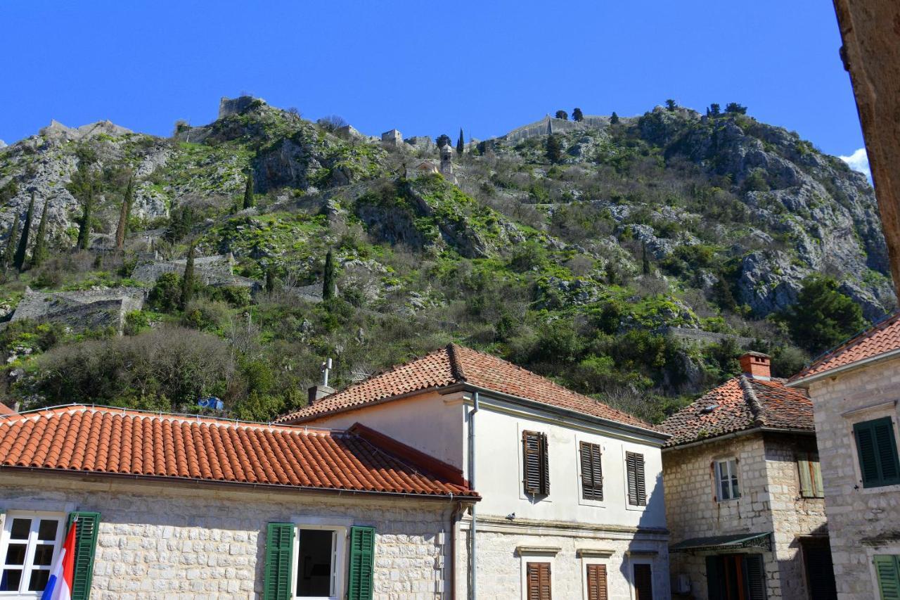 Montenegro Backpackers Home Kotor Extérieur photo