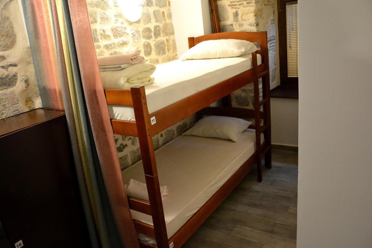 Montenegro Backpackers Home Kotor Extérieur photo