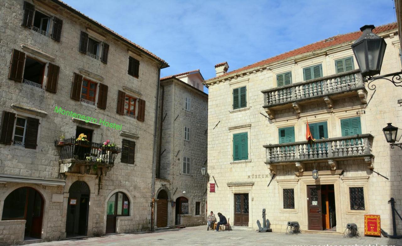 Montenegro Backpackers Home Kotor Extérieur photo