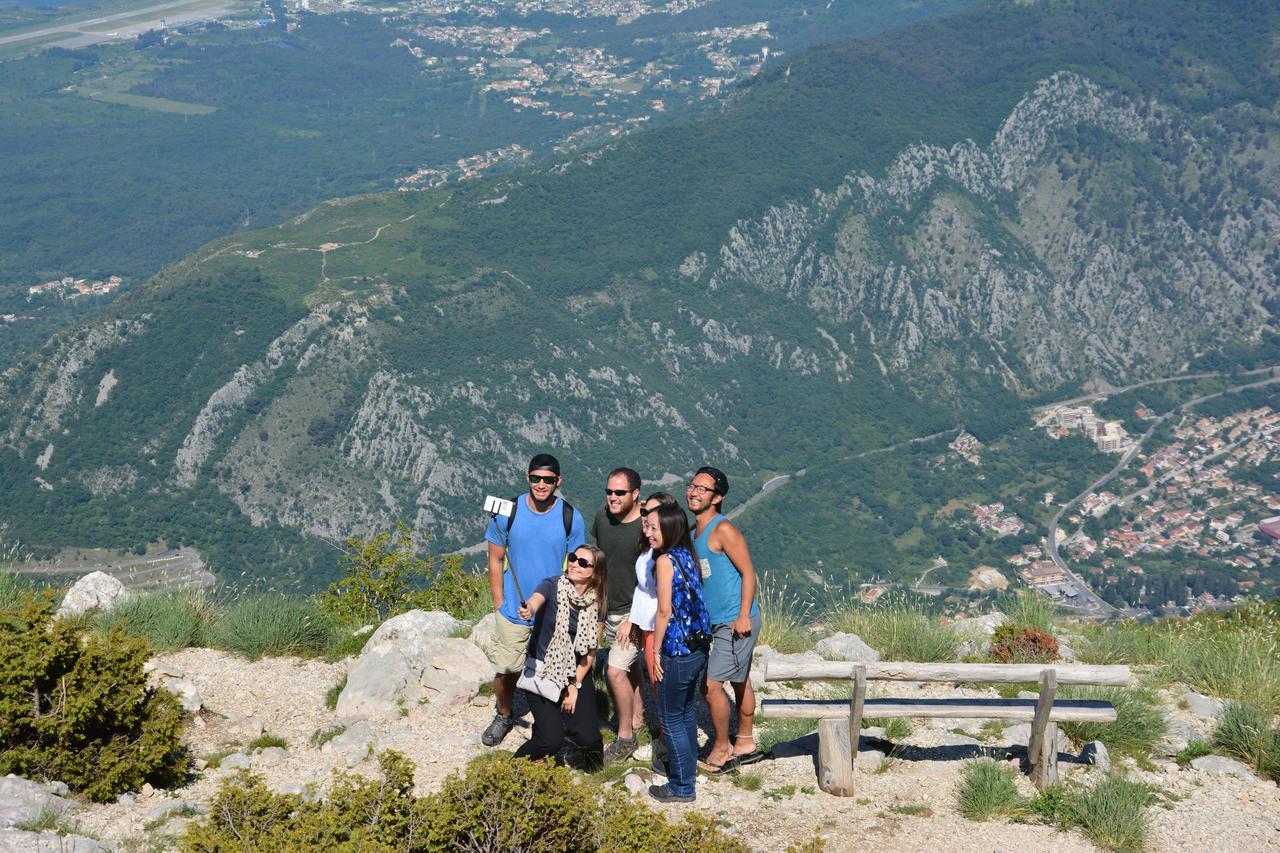 Montenegro Backpackers Home Kotor Extérieur photo